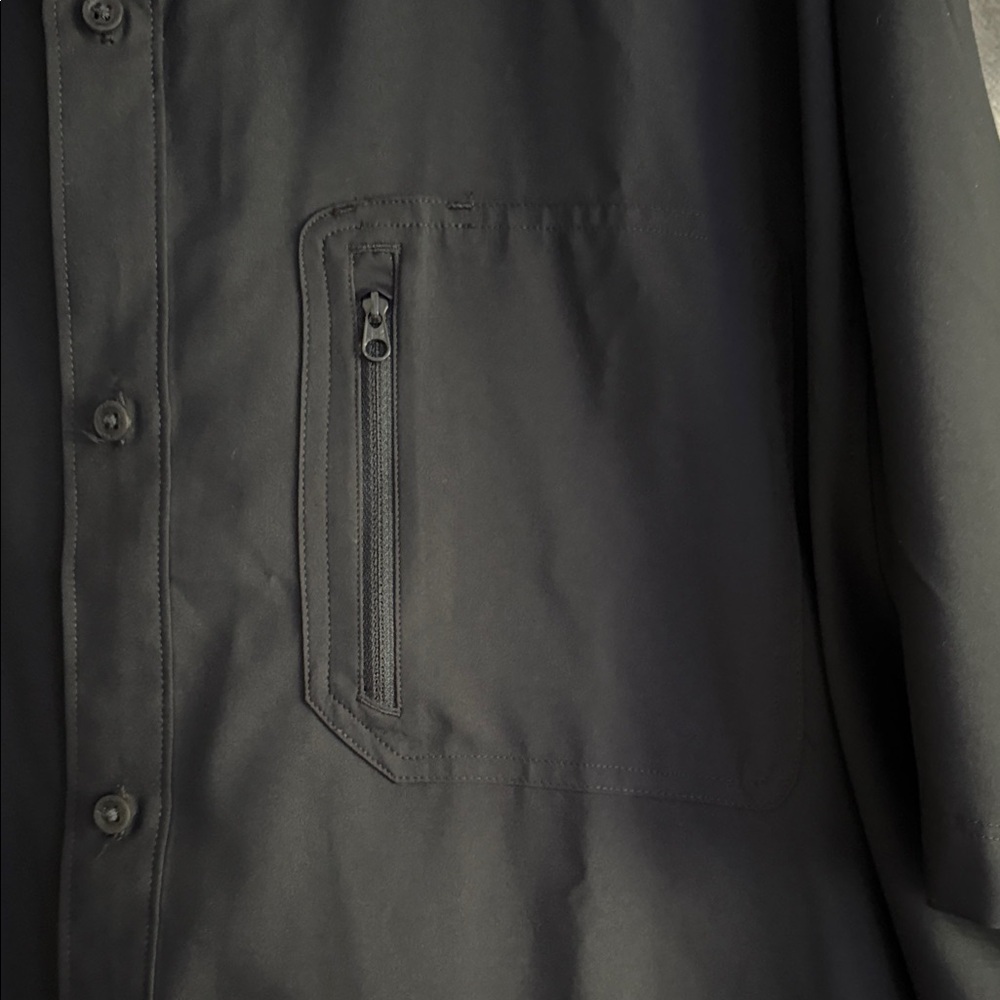 Under Armor Black Men's Shirt - Picture 3 of 4